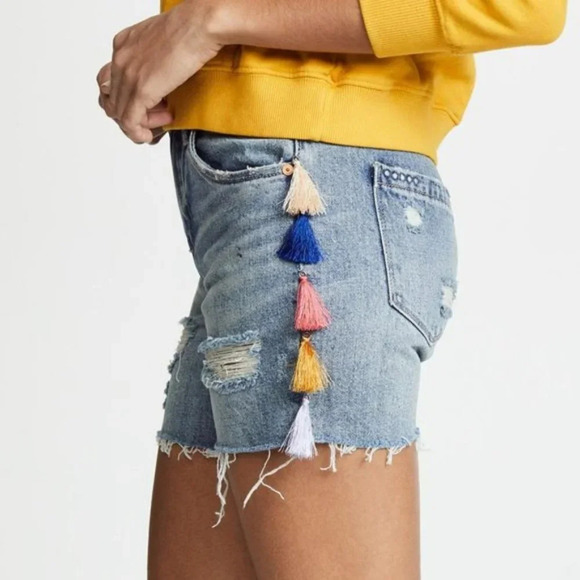 Blank NYC Pants - BlankNYC Hi Rise Denim Tassle Shorts Size 25 NWT